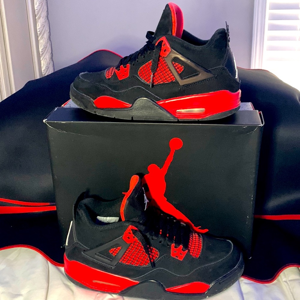 Jordan 4